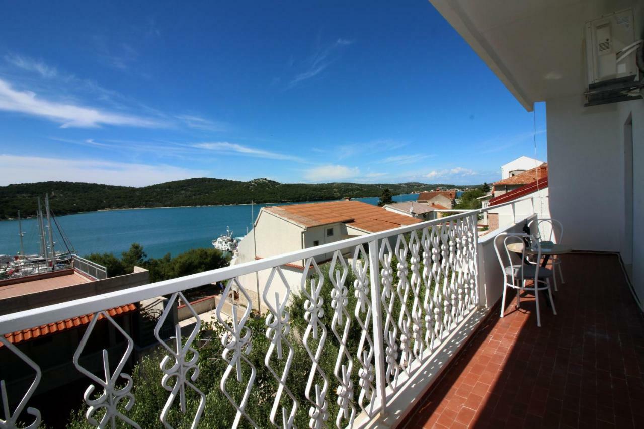 Guesthouse Mila Tisno Exterior foto